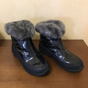Women's Abby Faux Fur Ankle Boot Women's Size 9 M Black Cougar